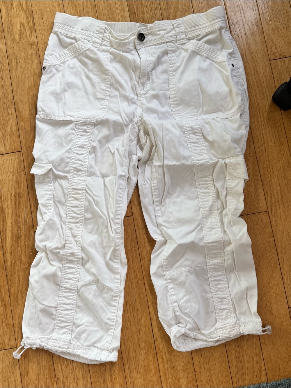 Style & Co White Cargo Capri Pants Utility Y2K Size 10